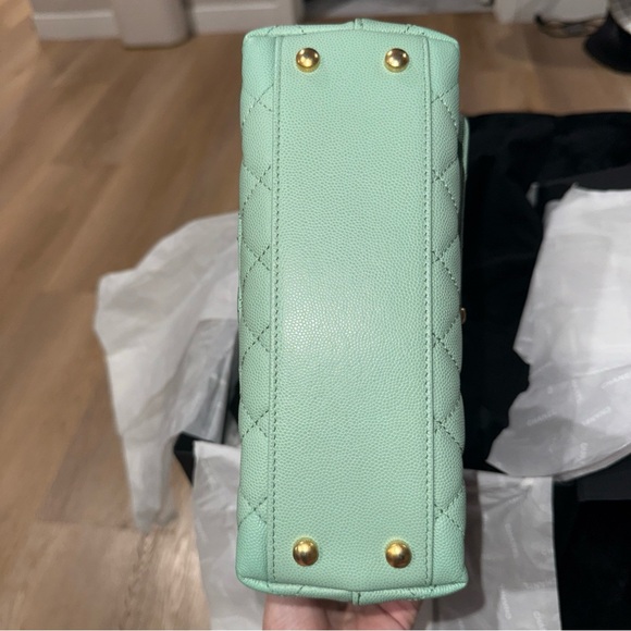 Small quilted caviar coco handle green - Picture 9 of 15